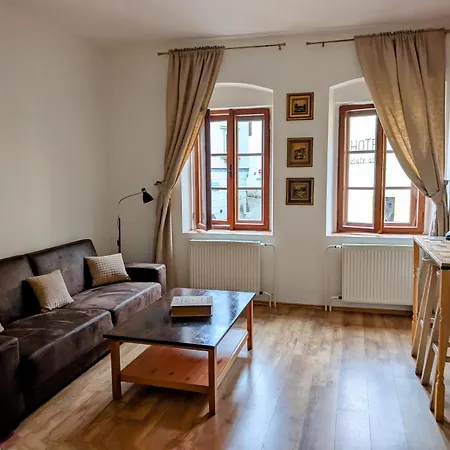 Marie Konukevi Český Krumlov